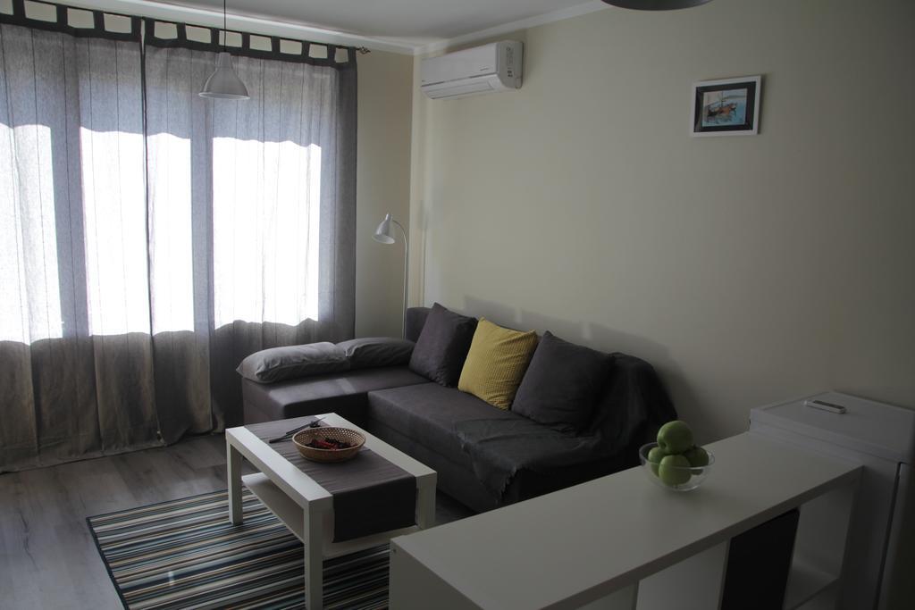 46 Apartemen *